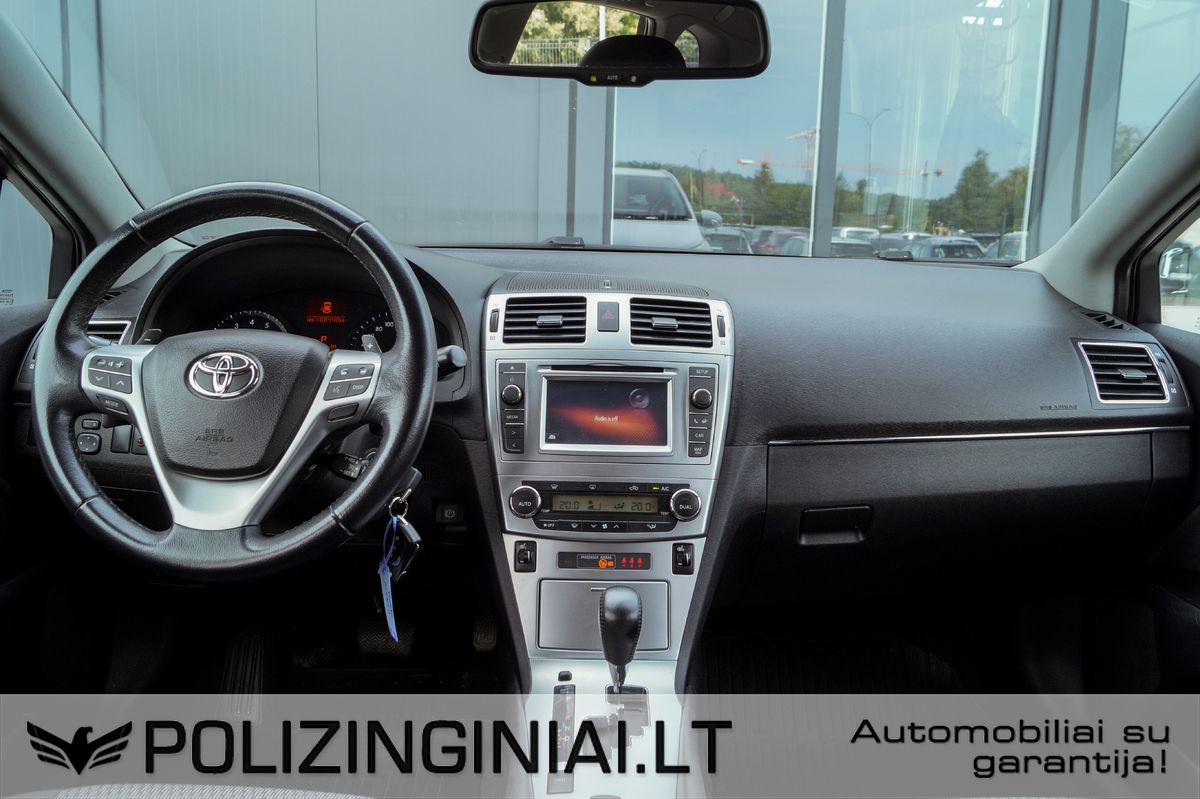 Toyota Avensis | 5