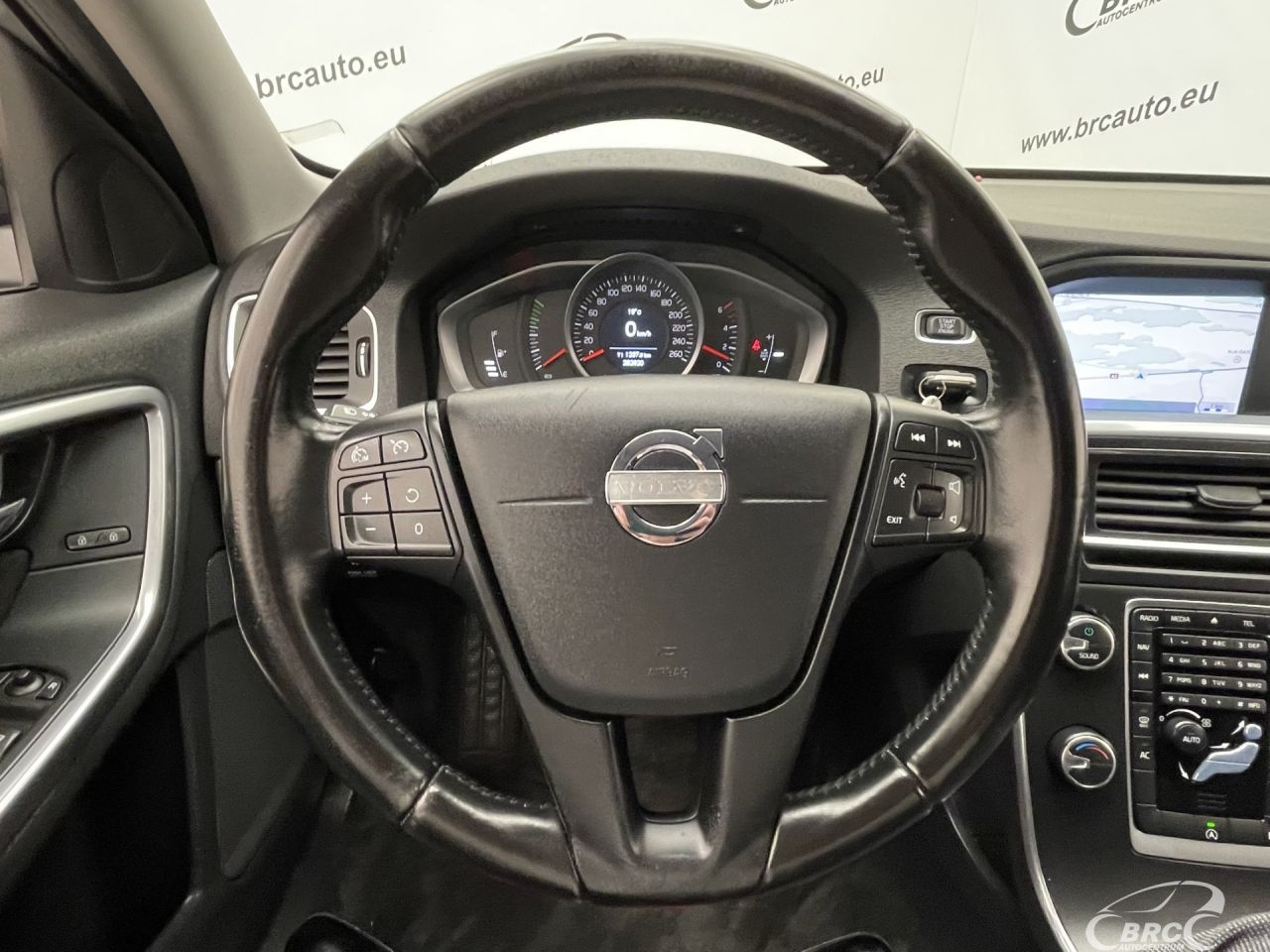 Volvo V60 | 27