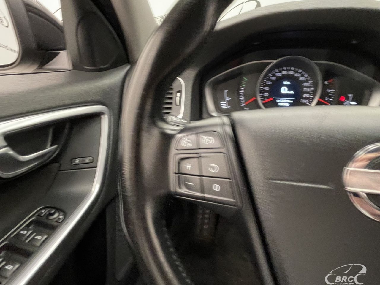 Volvo V60 | 29