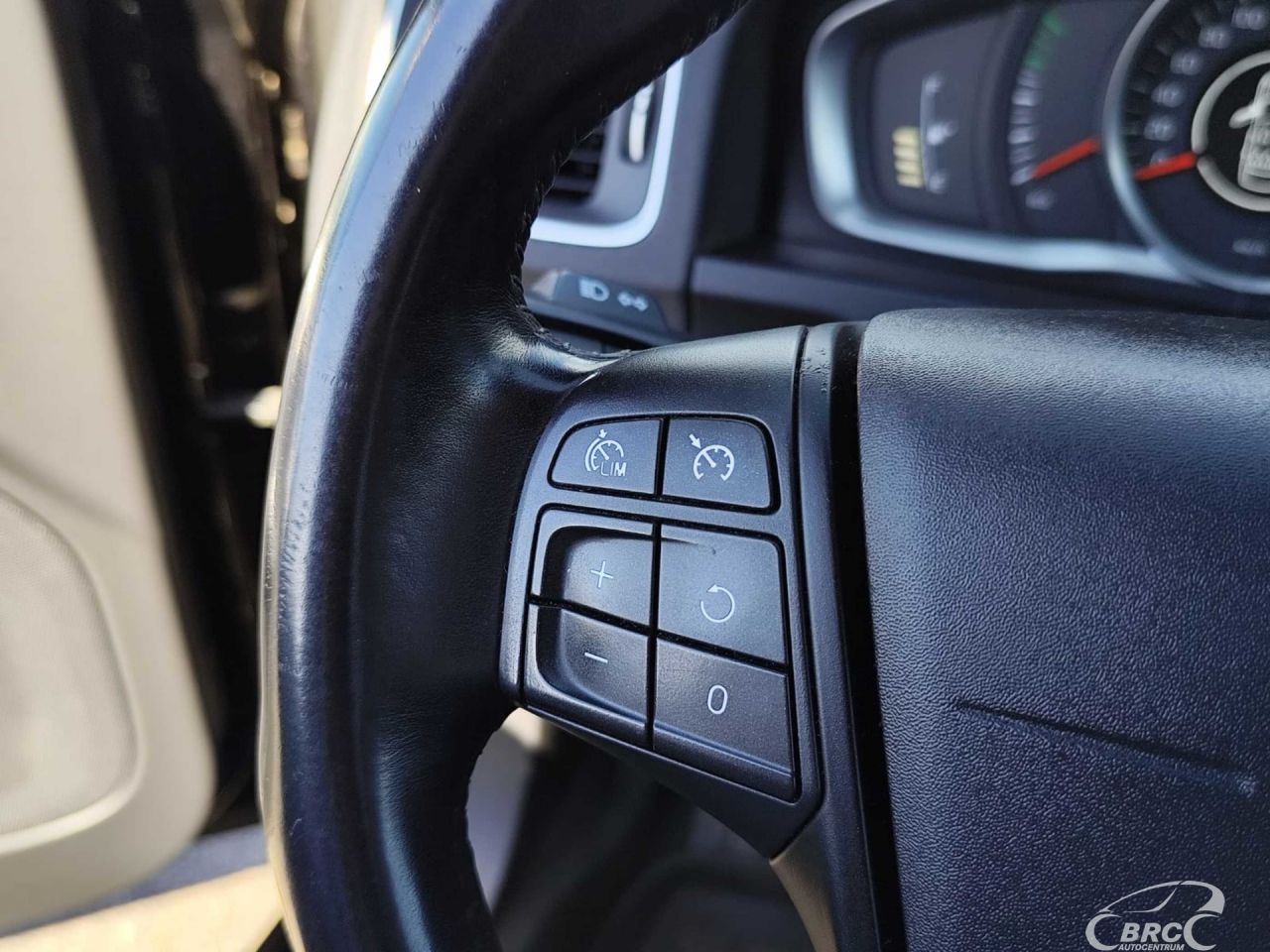 Volvo V60 | 13