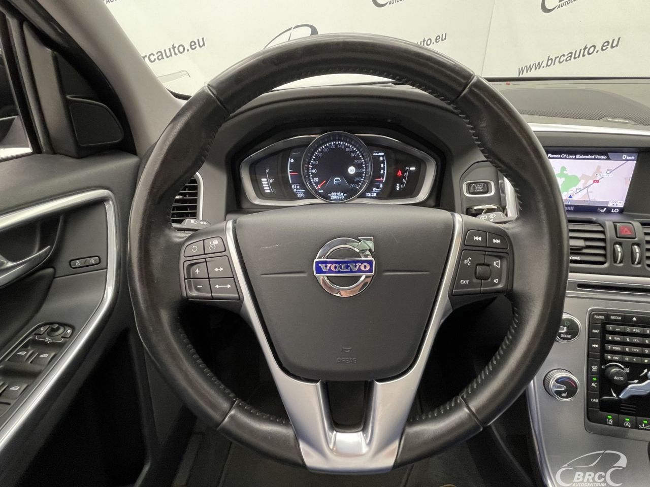 Volvo XC60 | 25