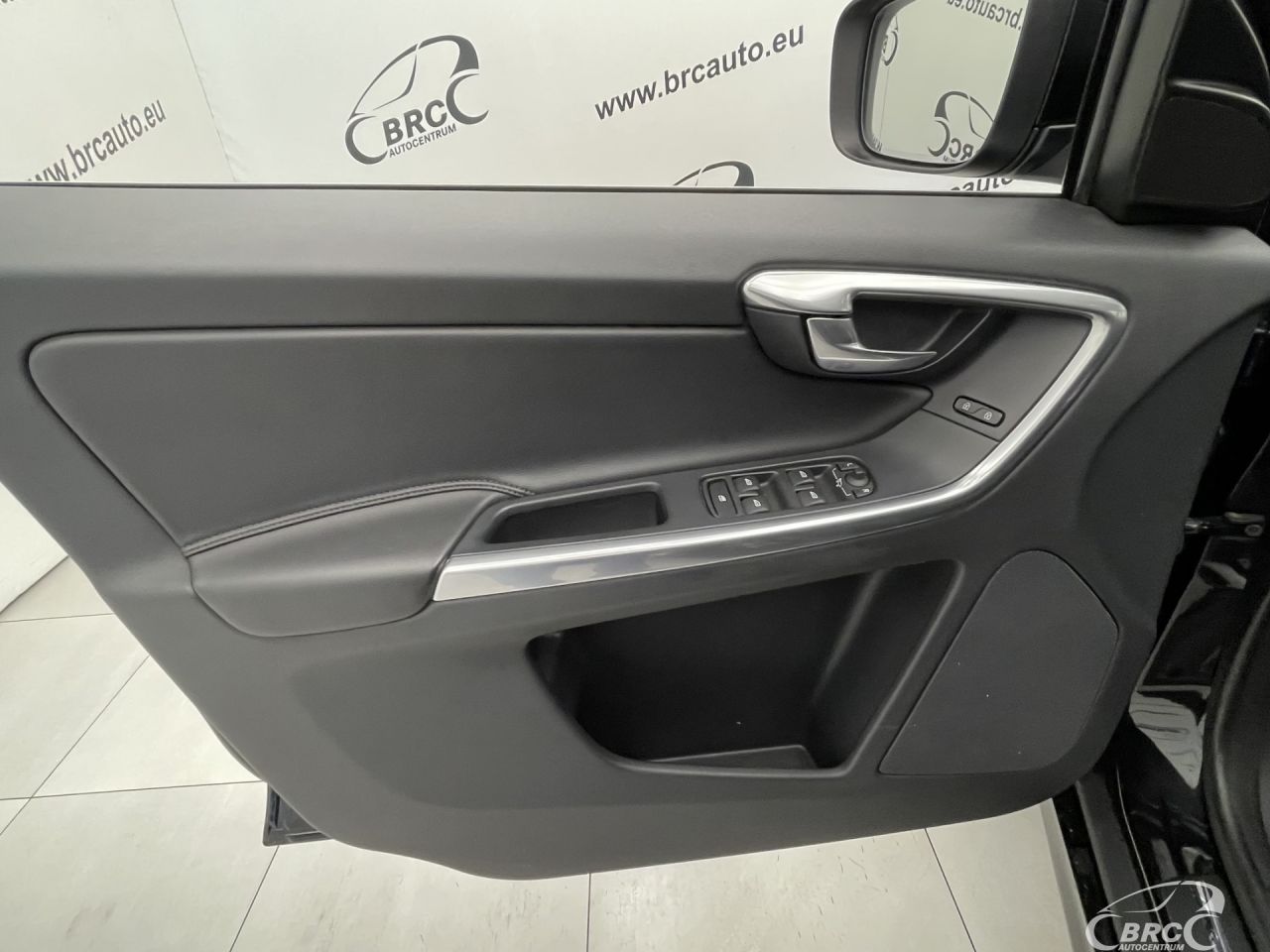Volvo XC60 | 17
