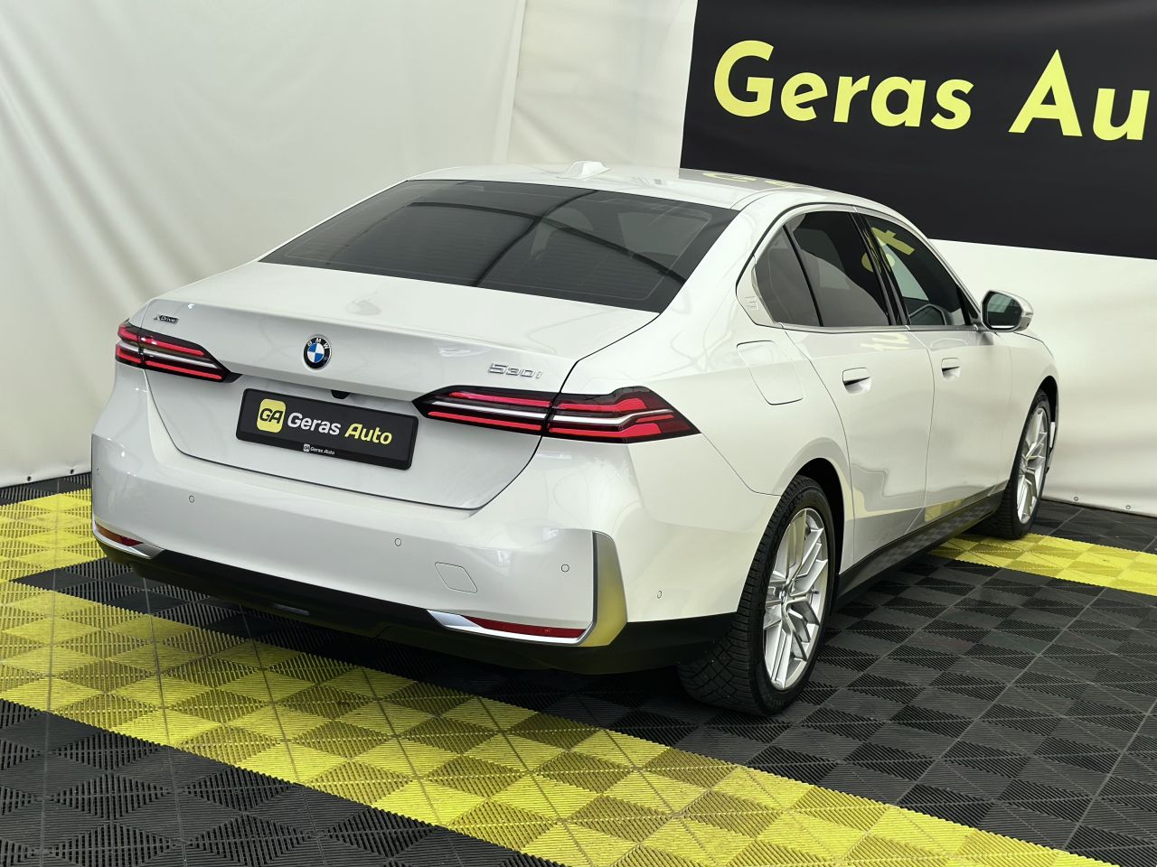 BMW 530 | 3