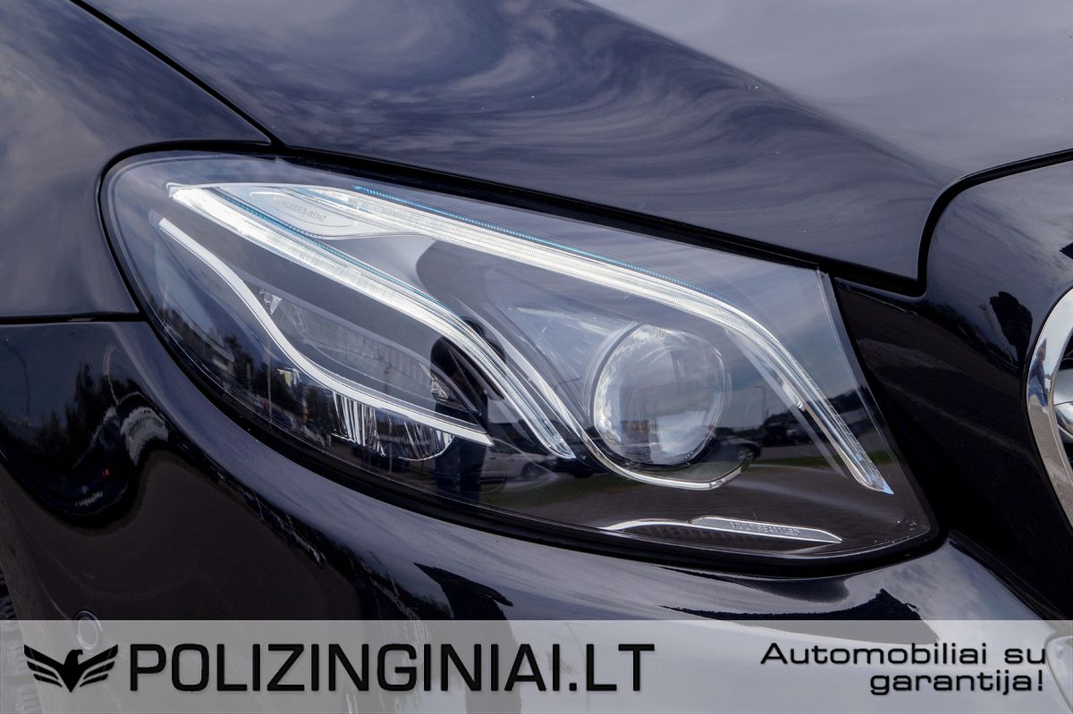 Mercedes-Benz E220 | 4