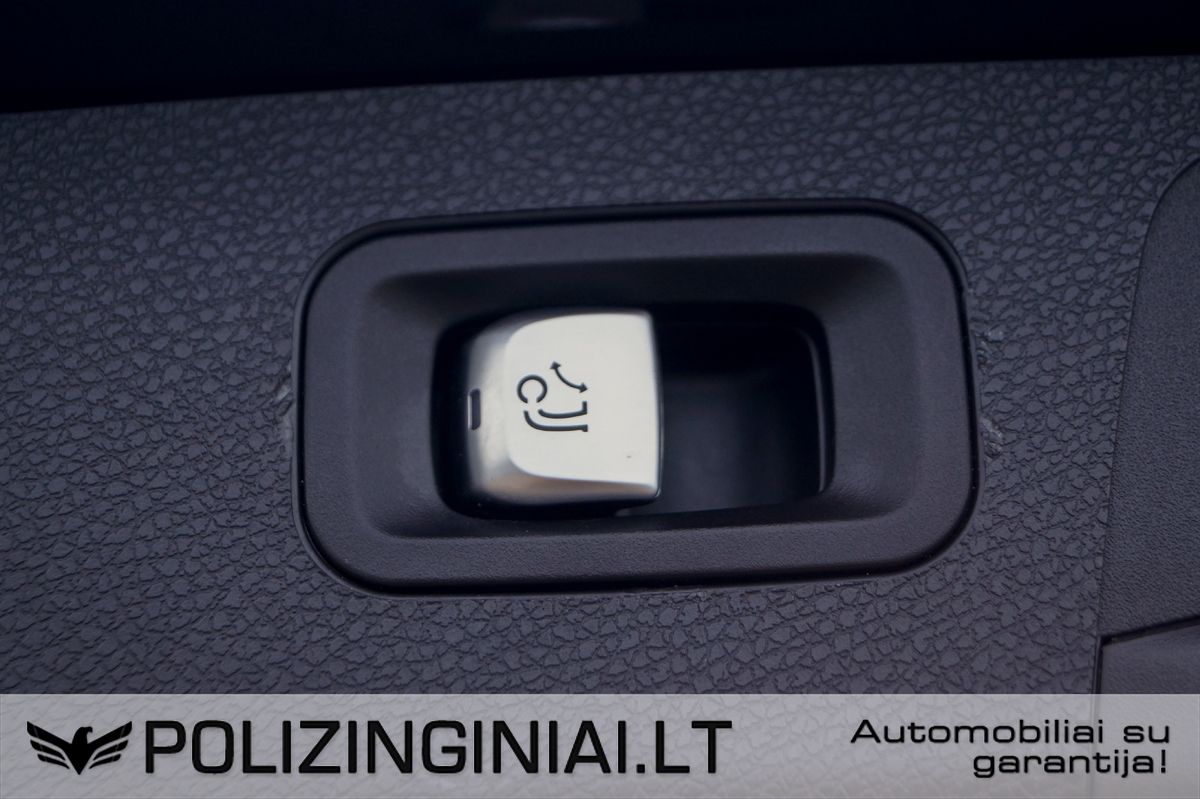 Mercedes-Benz E220 | 27