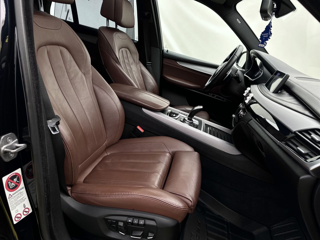 BMW X5 | 14