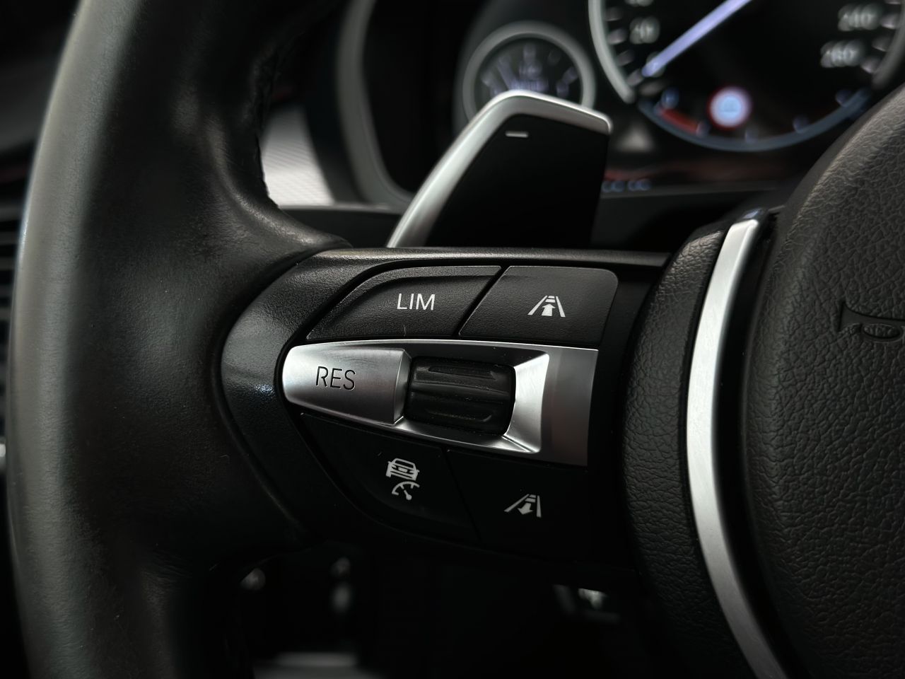 BMW X5 | 24