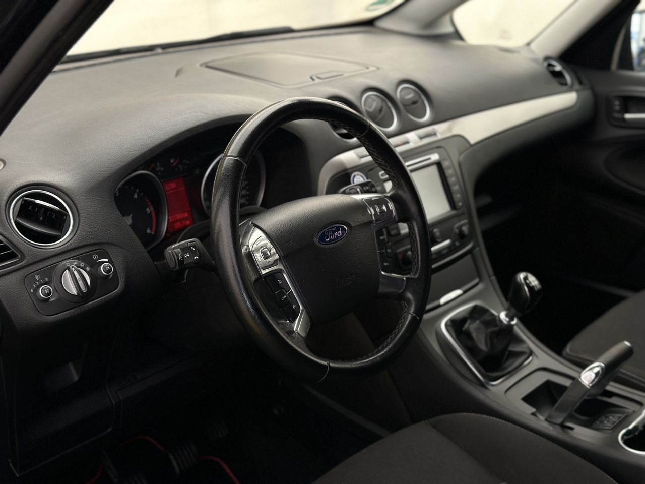 Ford Galaxy | 8