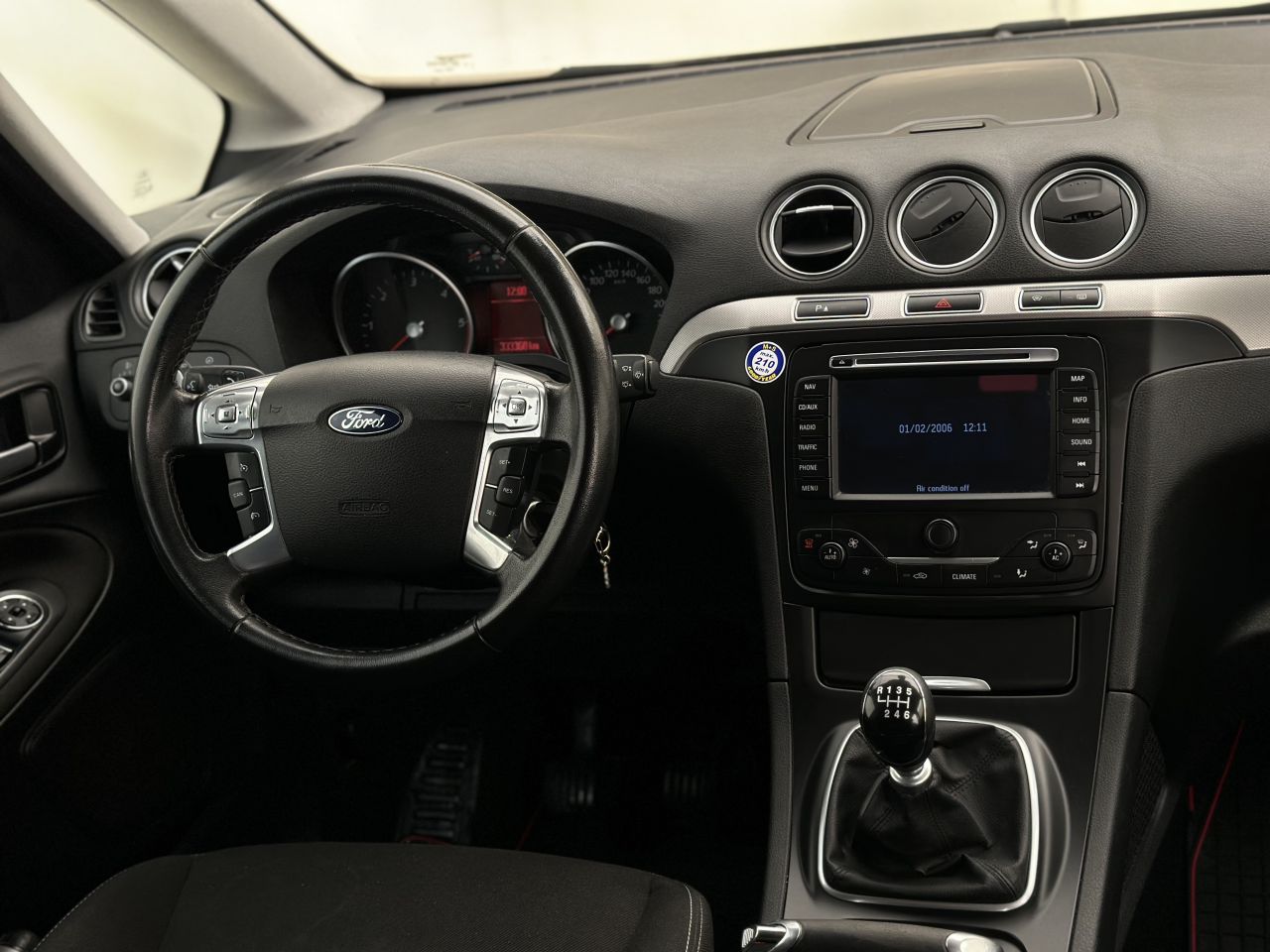 Ford Galaxy | 16