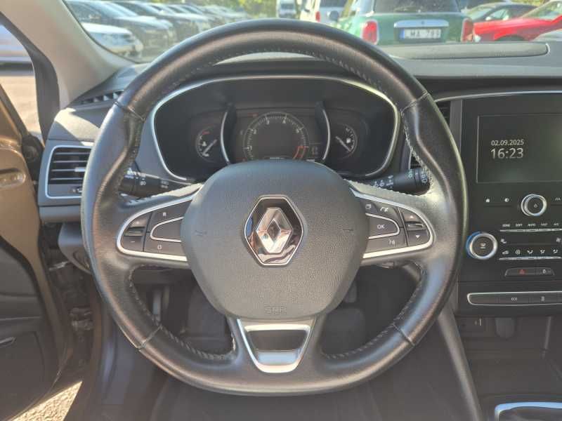 Renault Megane | 8