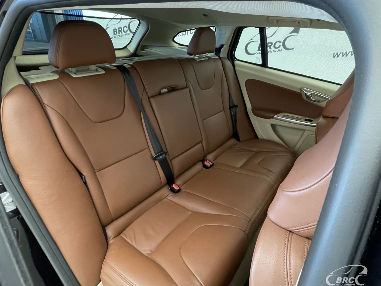 Volvo V60 | 13