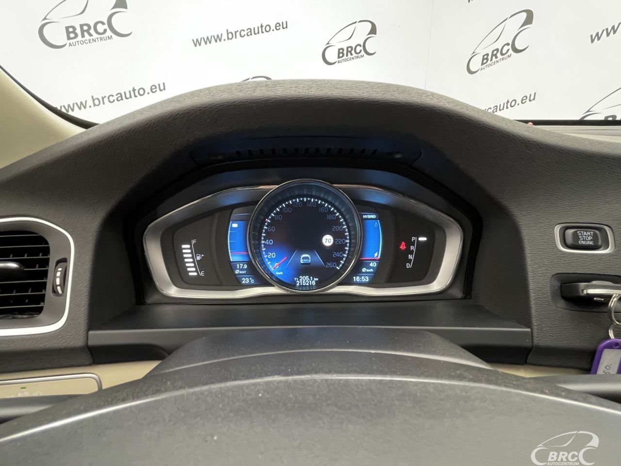 Volvo V60 | 33