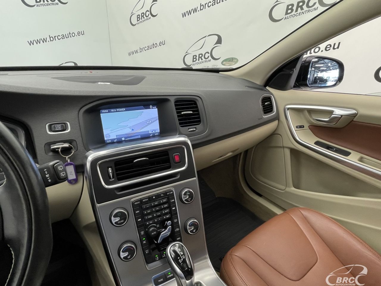 Volvo V60 | 29
