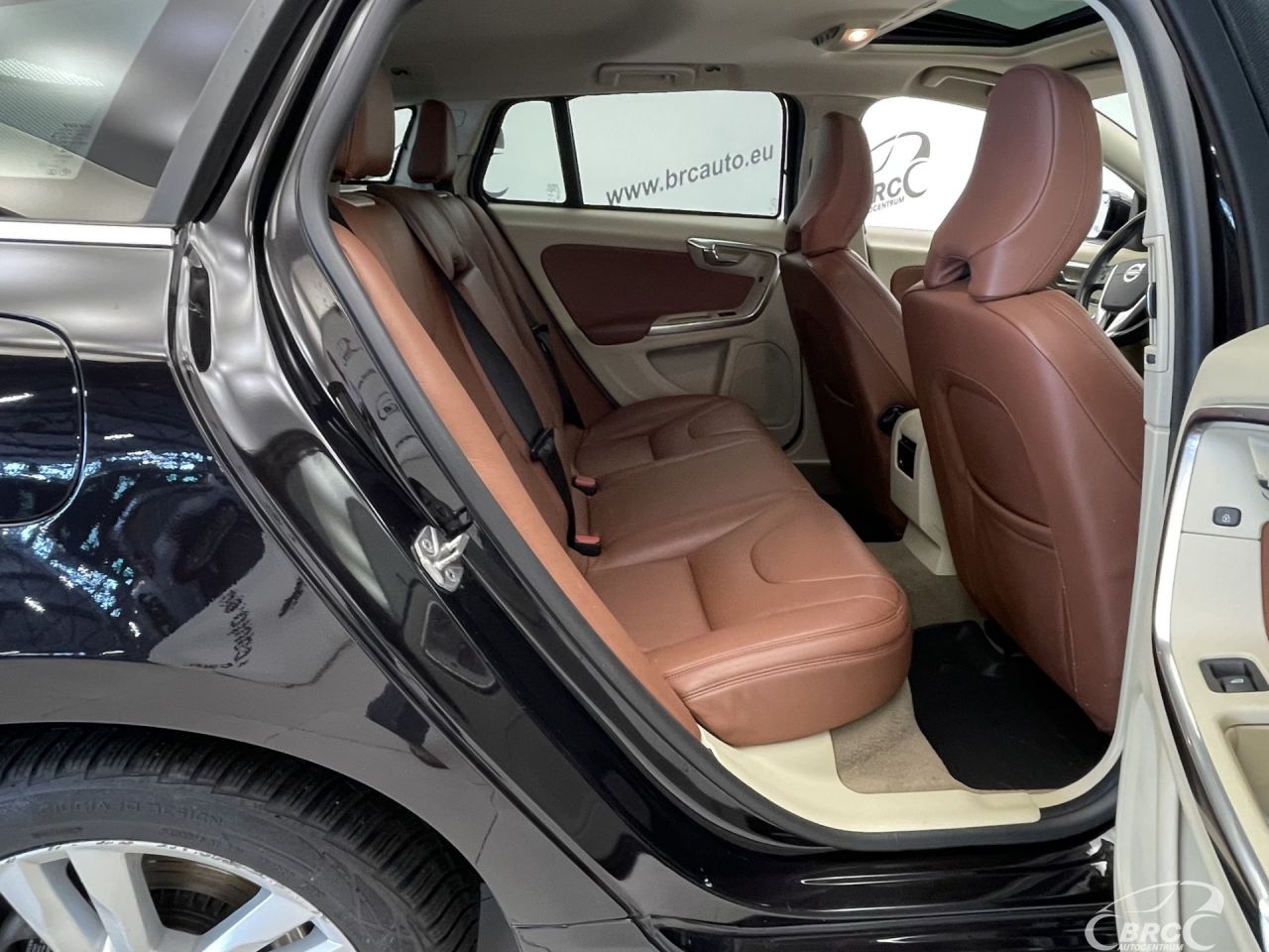 Volvo V60 | 11