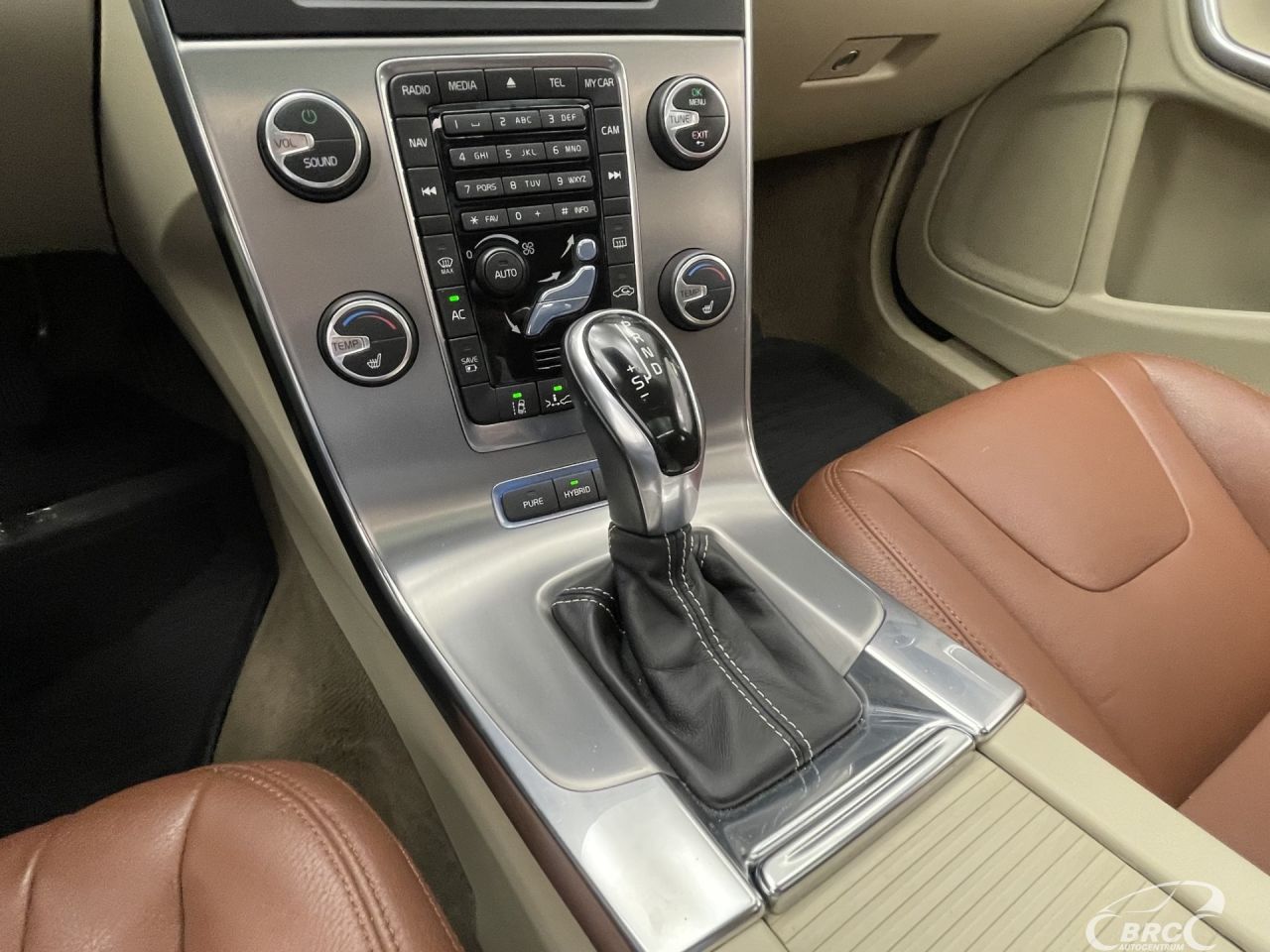 Volvo V60 | 28