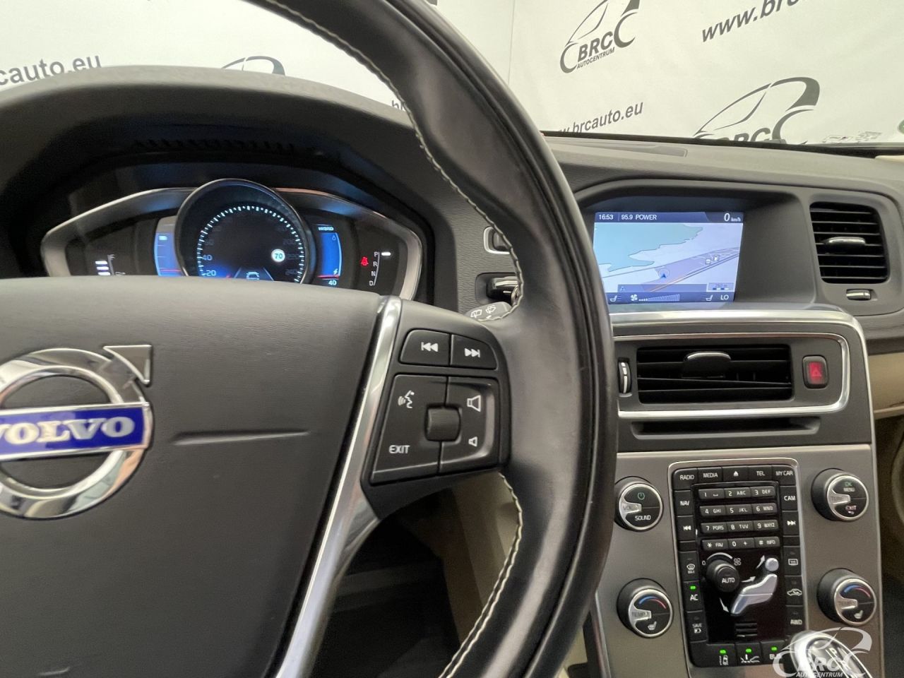 Volvo V60 | 28
