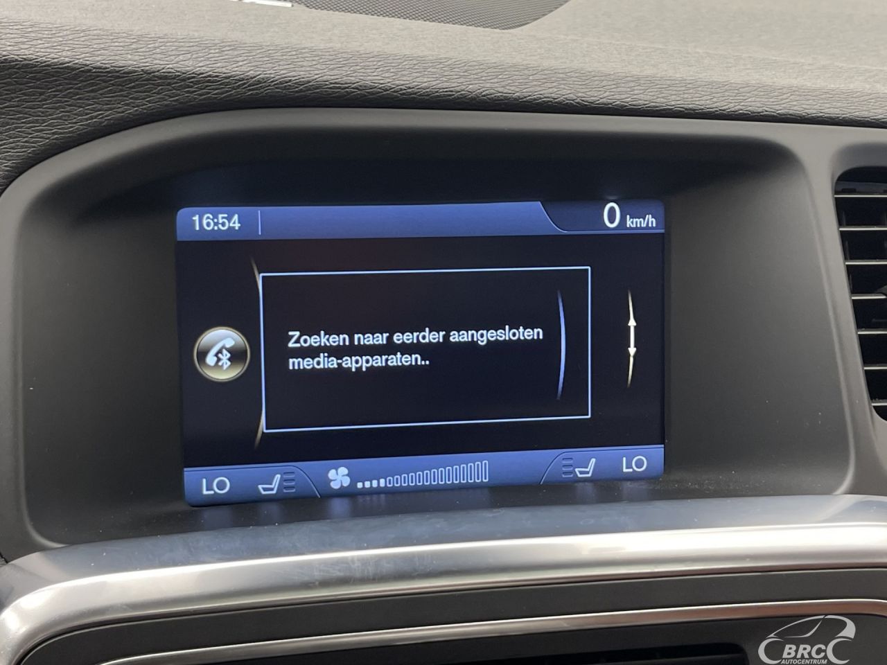 Volvo V60 | 39