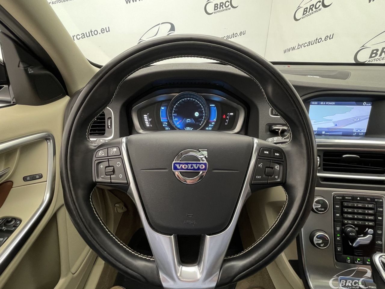 Volvo V60 | 27