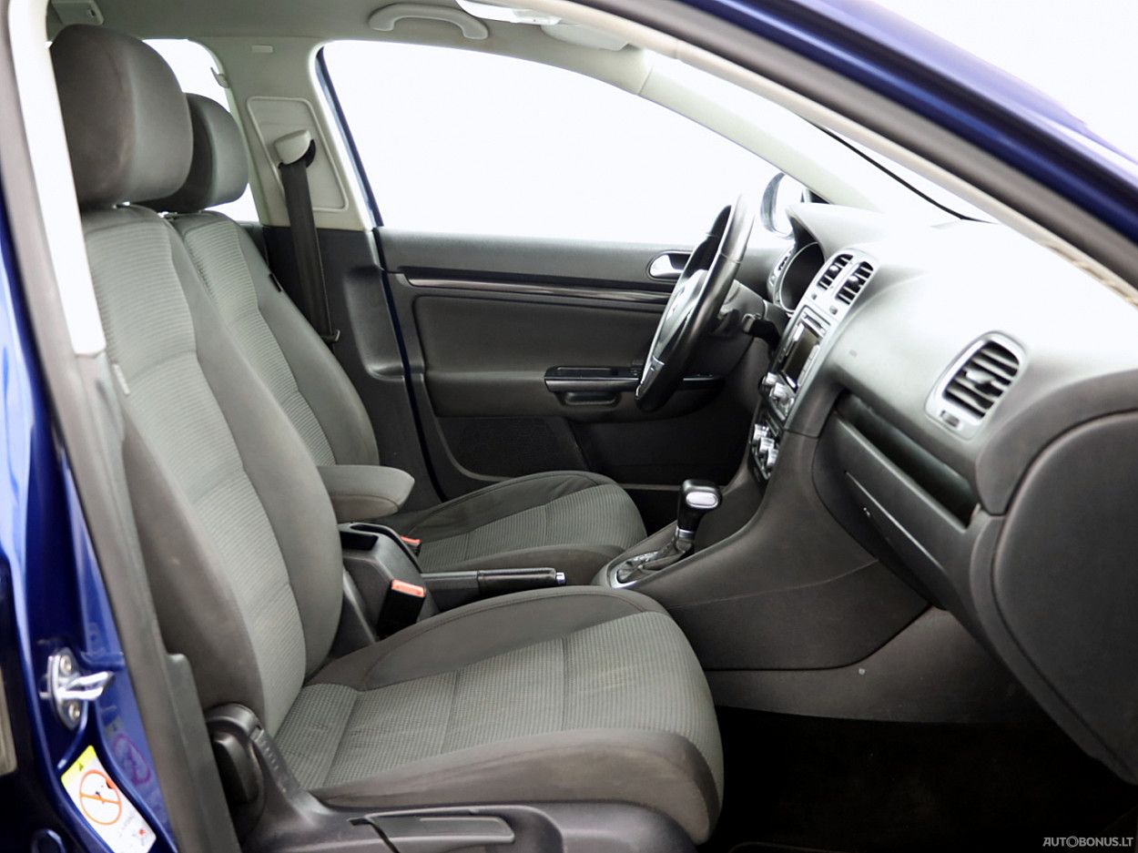 Volkswagen Golf | 5