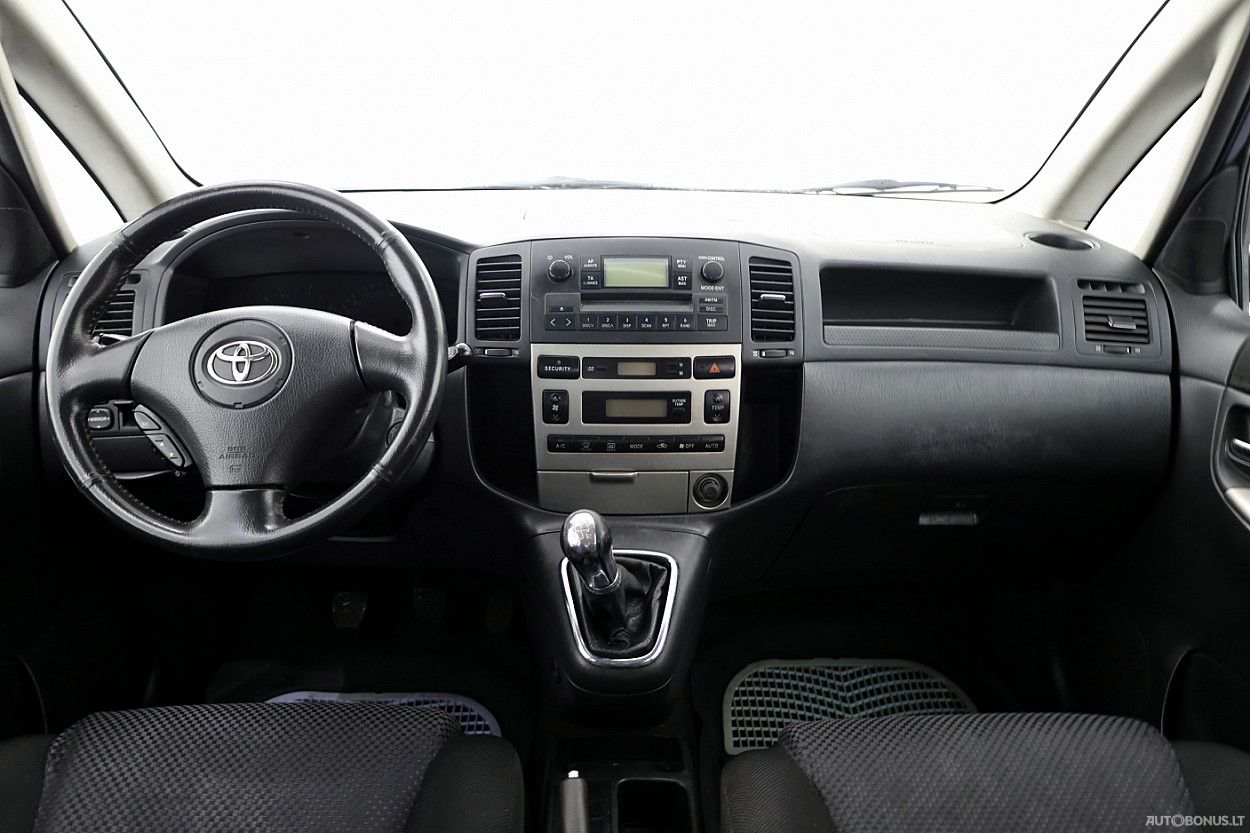 Toyota Corolla | 4