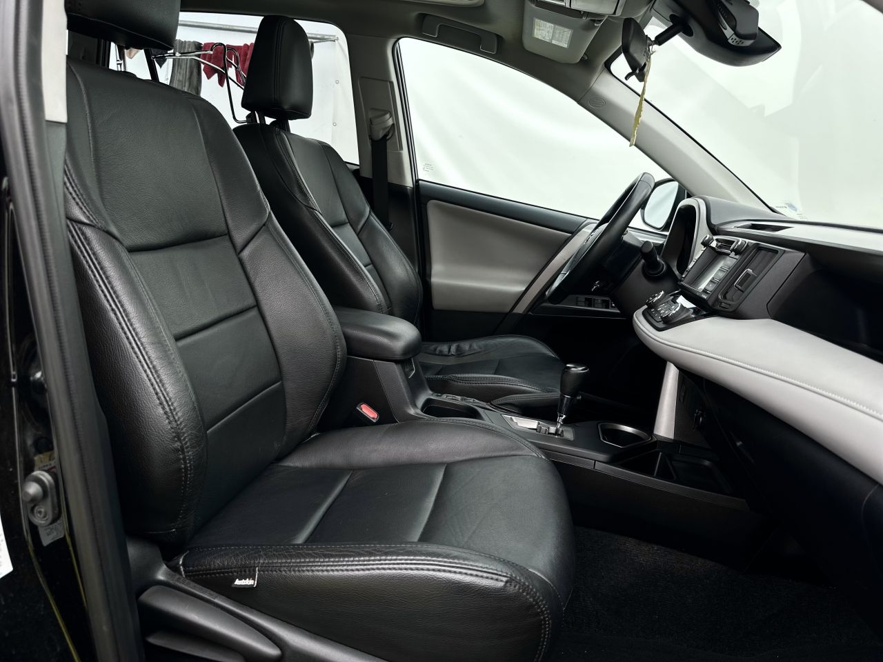 Toyota RAV4 | 11