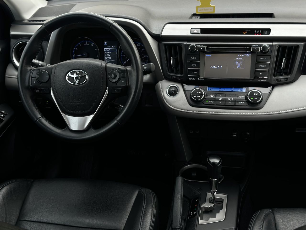 Toyota RAV4 | 13