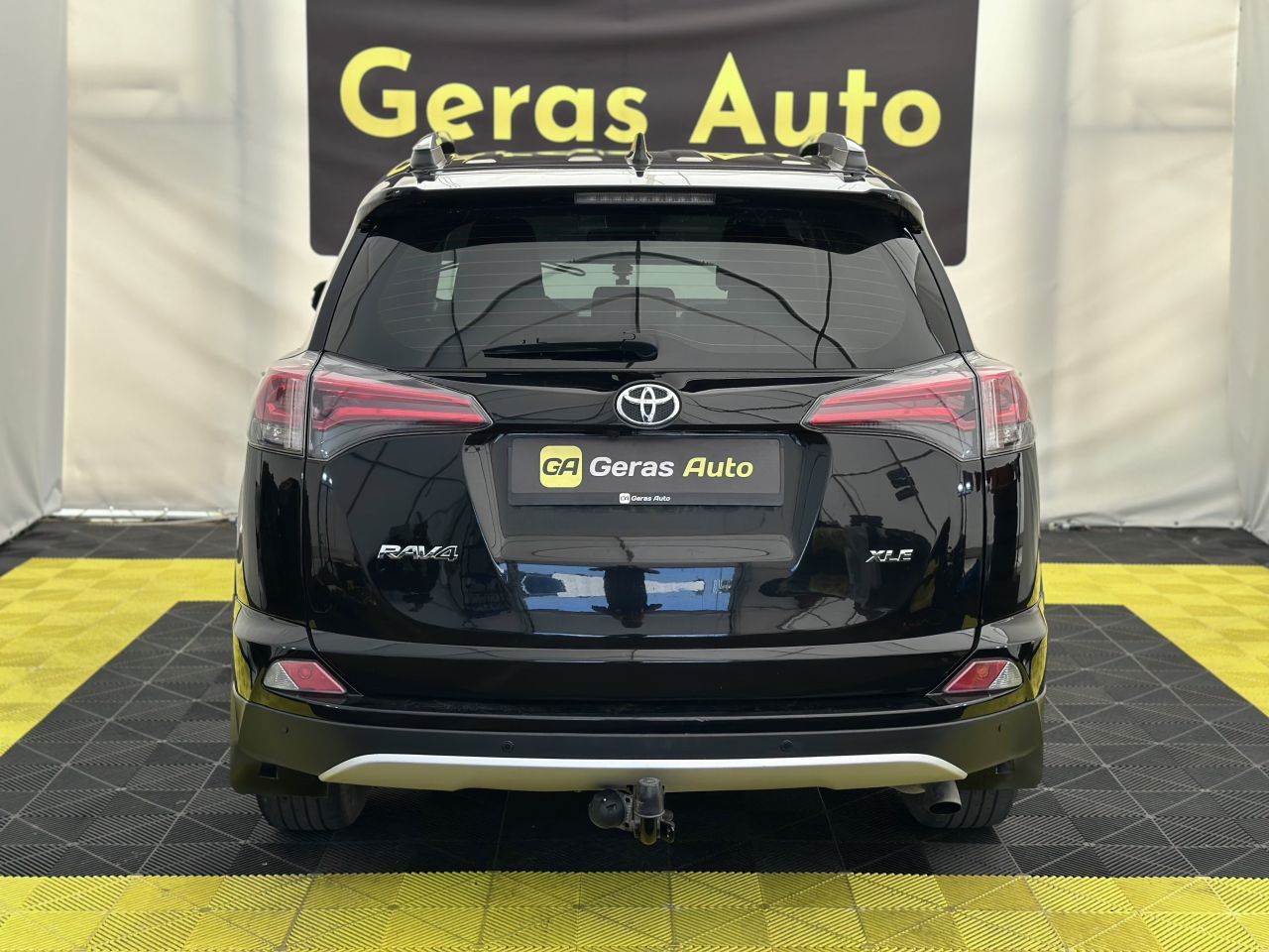 Toyota RAV4 | 4