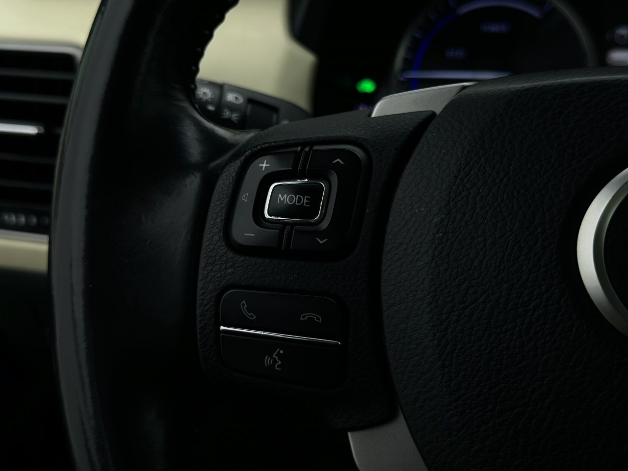 Lexus NX 300h | 20
