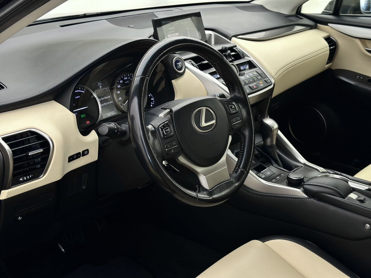 Lexus NX 300h | 7
