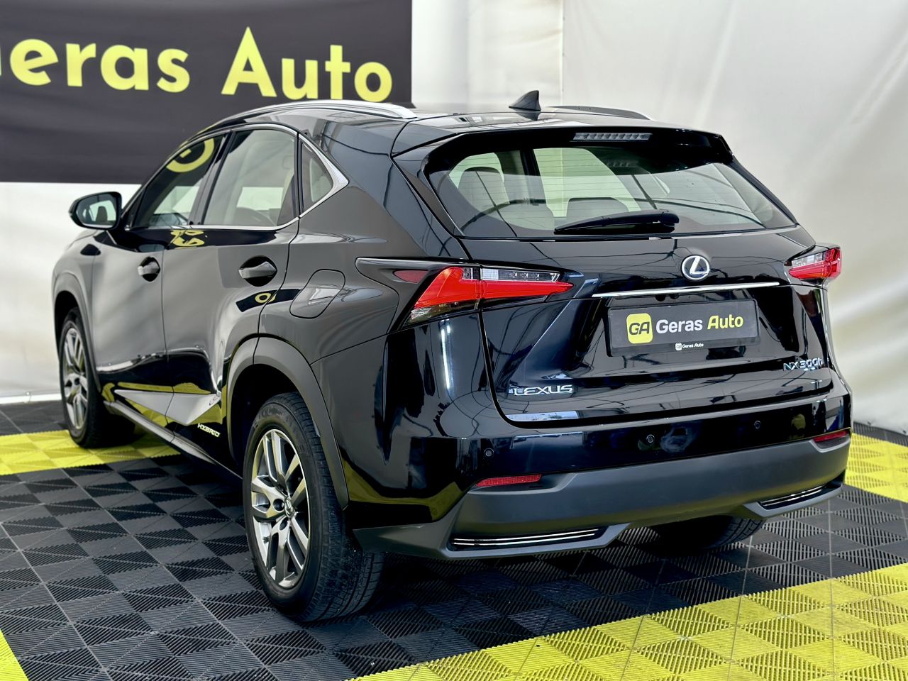 Lexus NX 300h | 5