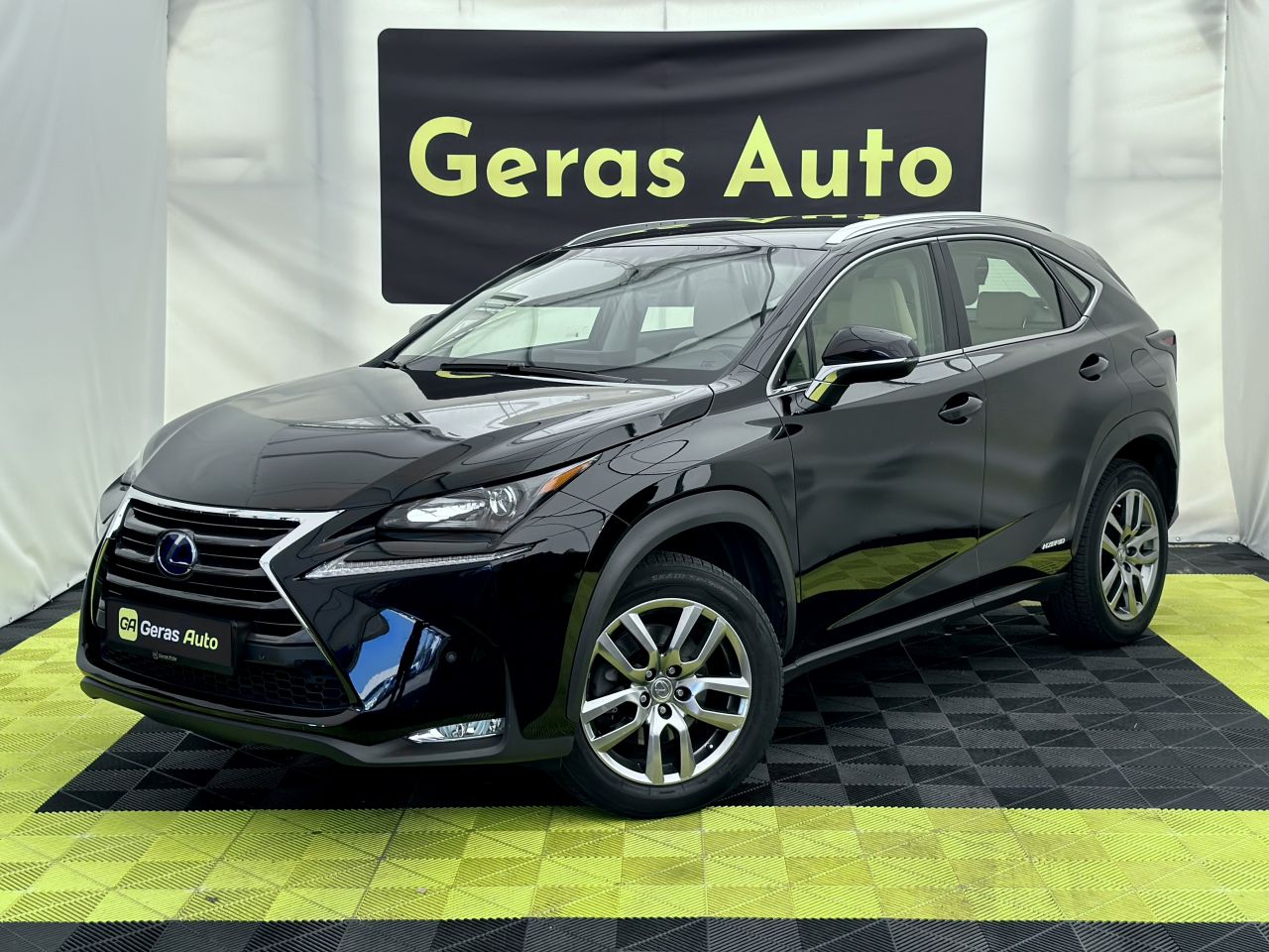 Lexus NX 300h, visureigis