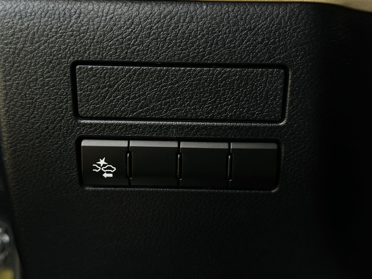 Lexus NX 300h | 19