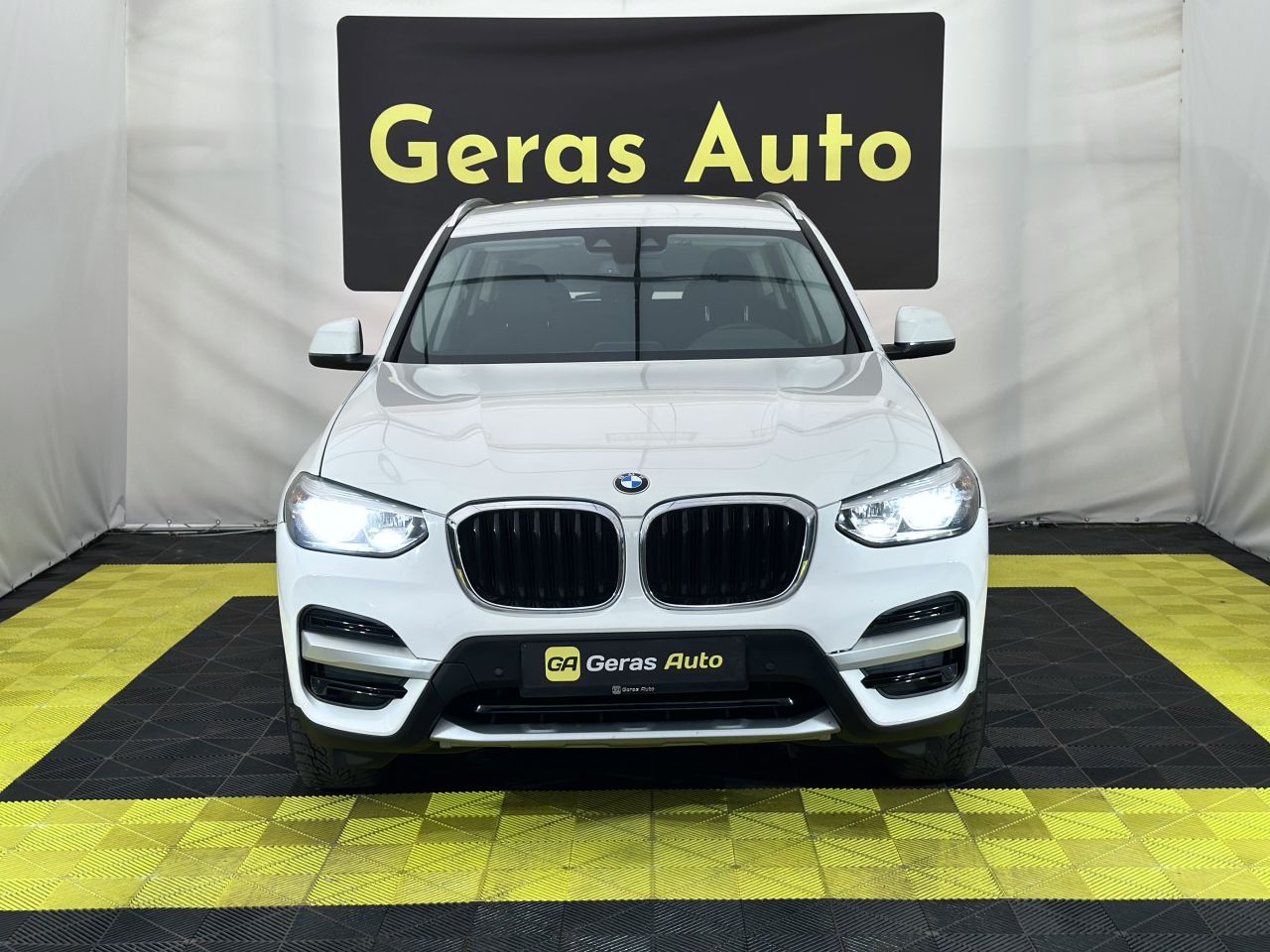 BMW X3 | 6