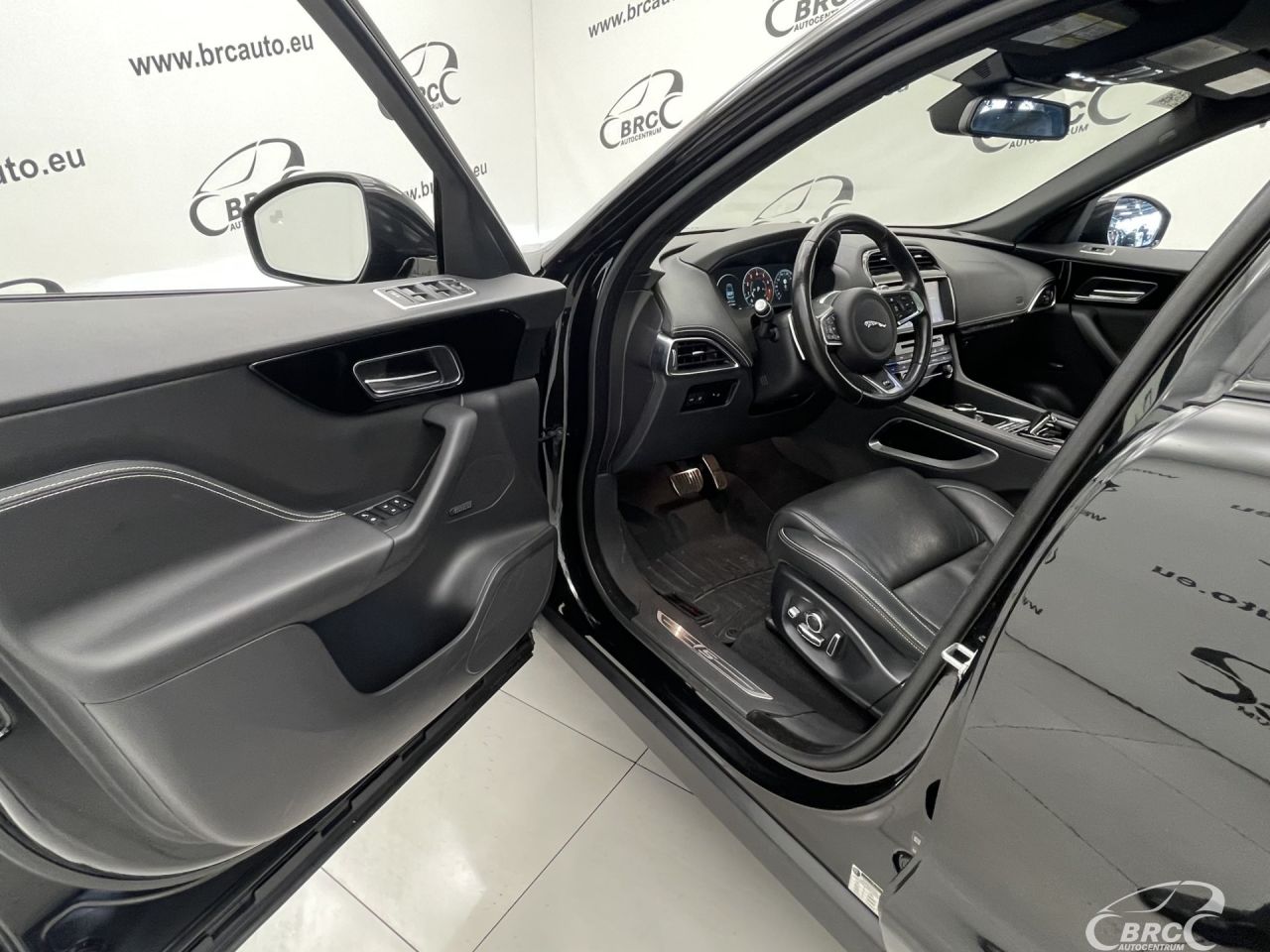 Jaguar F-Pace | 21