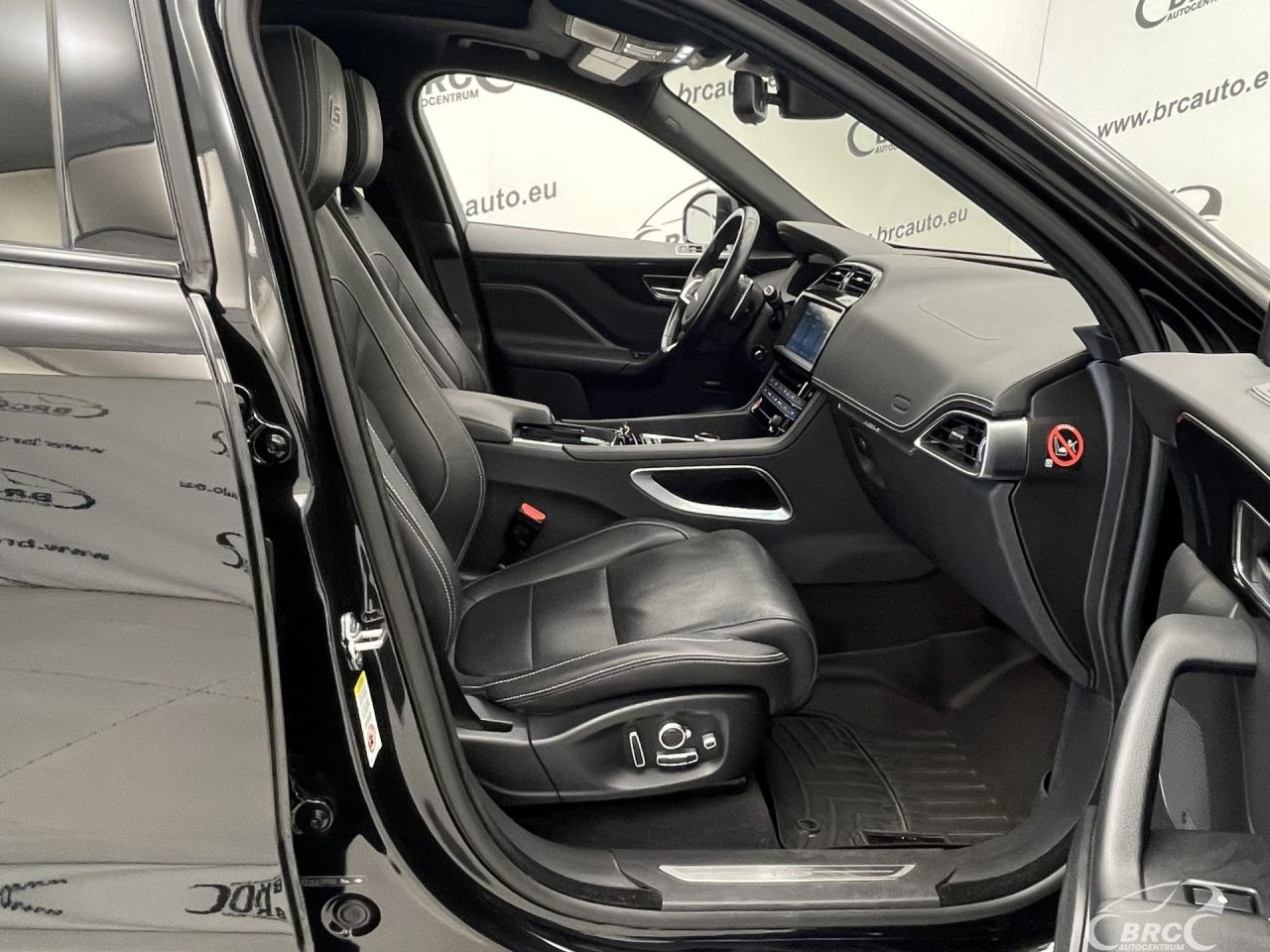 Jaguar F-Pace | 3