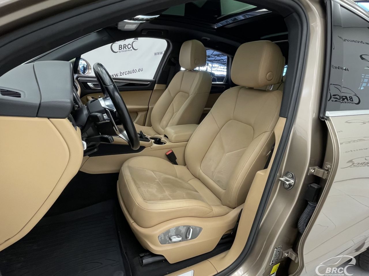 Porsche Macan | 23
