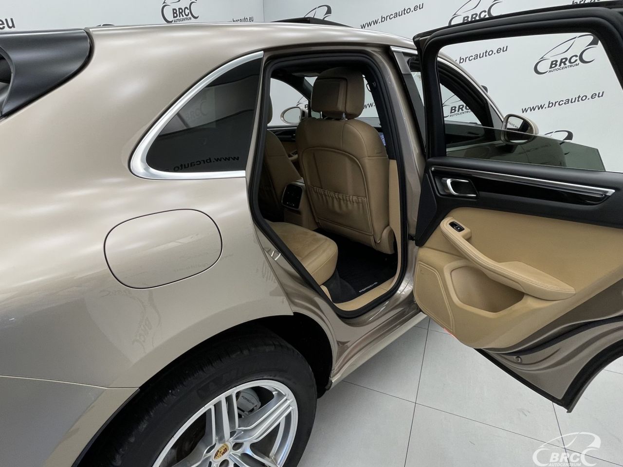 Porsche Macan | 12