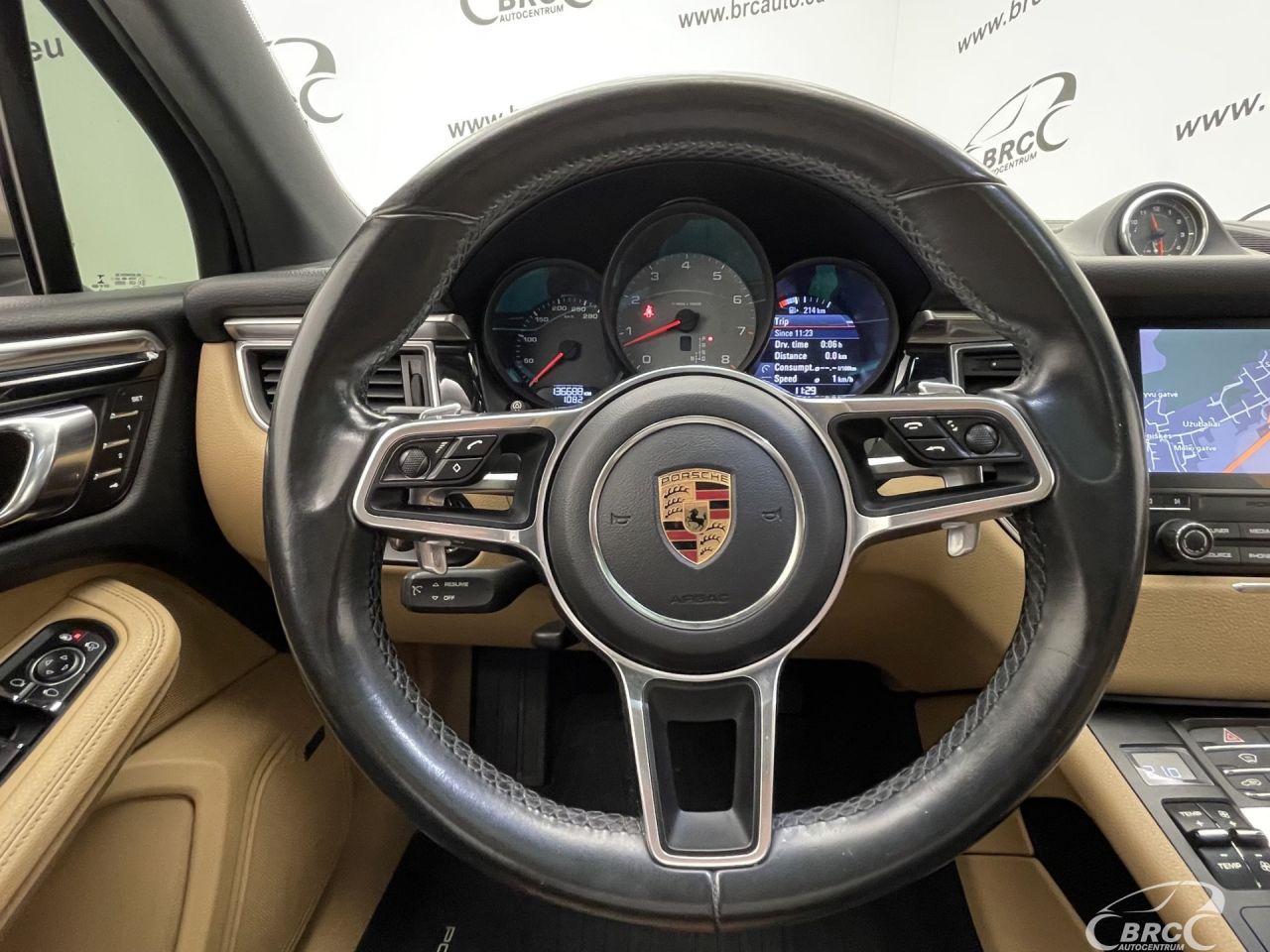 Porsche Macan | 30