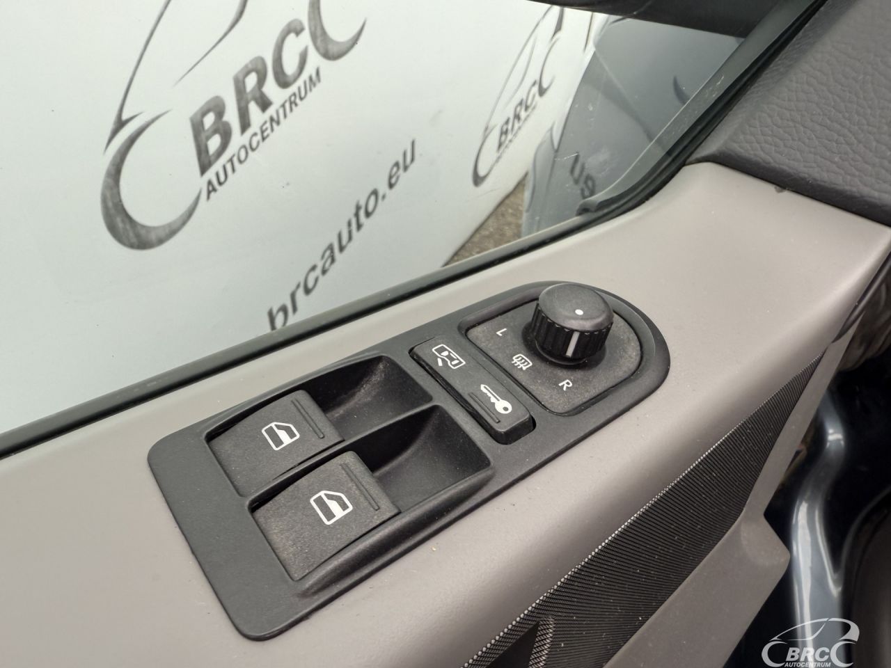 Volkswagen Multivan | 14