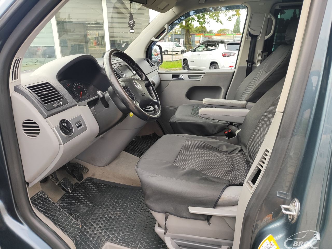 Volkswagen Multivan | 9