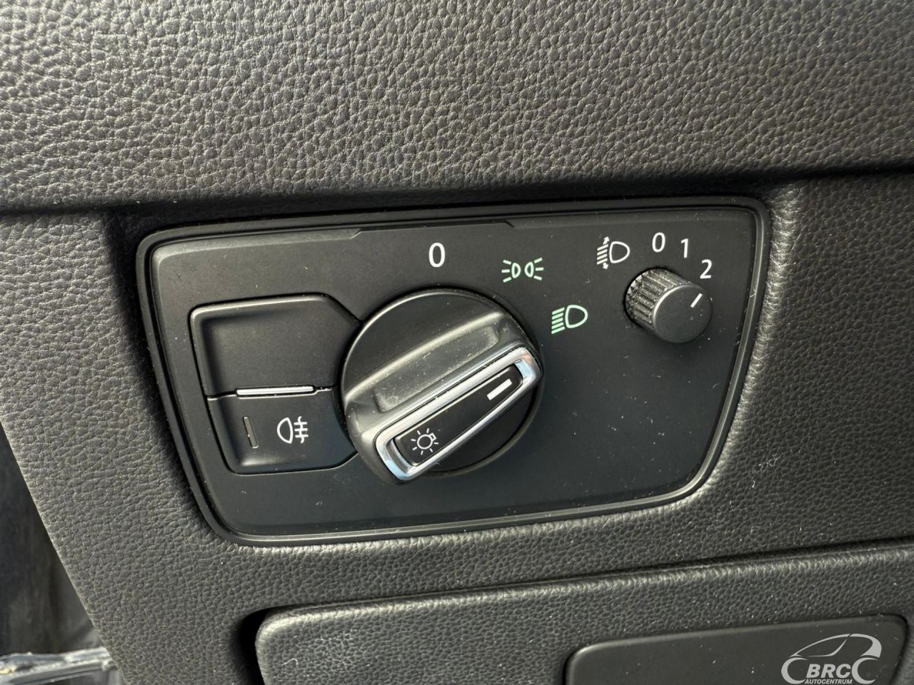 Volkswagen Passat | 18