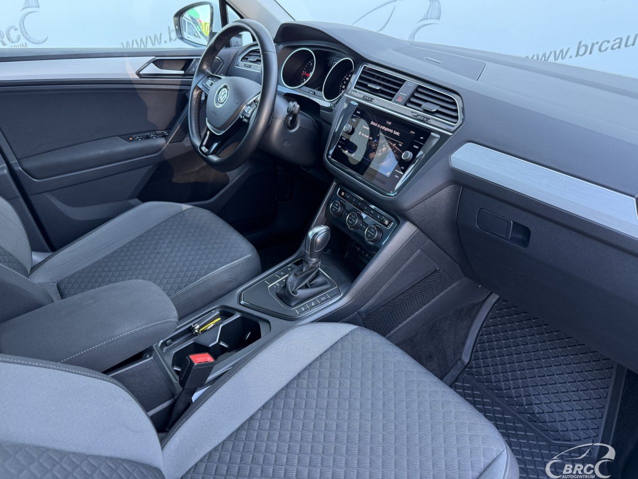 Volkswagen Tiguan | 7