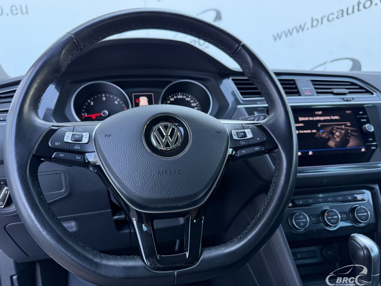 Volkswagen Tiguan | 22