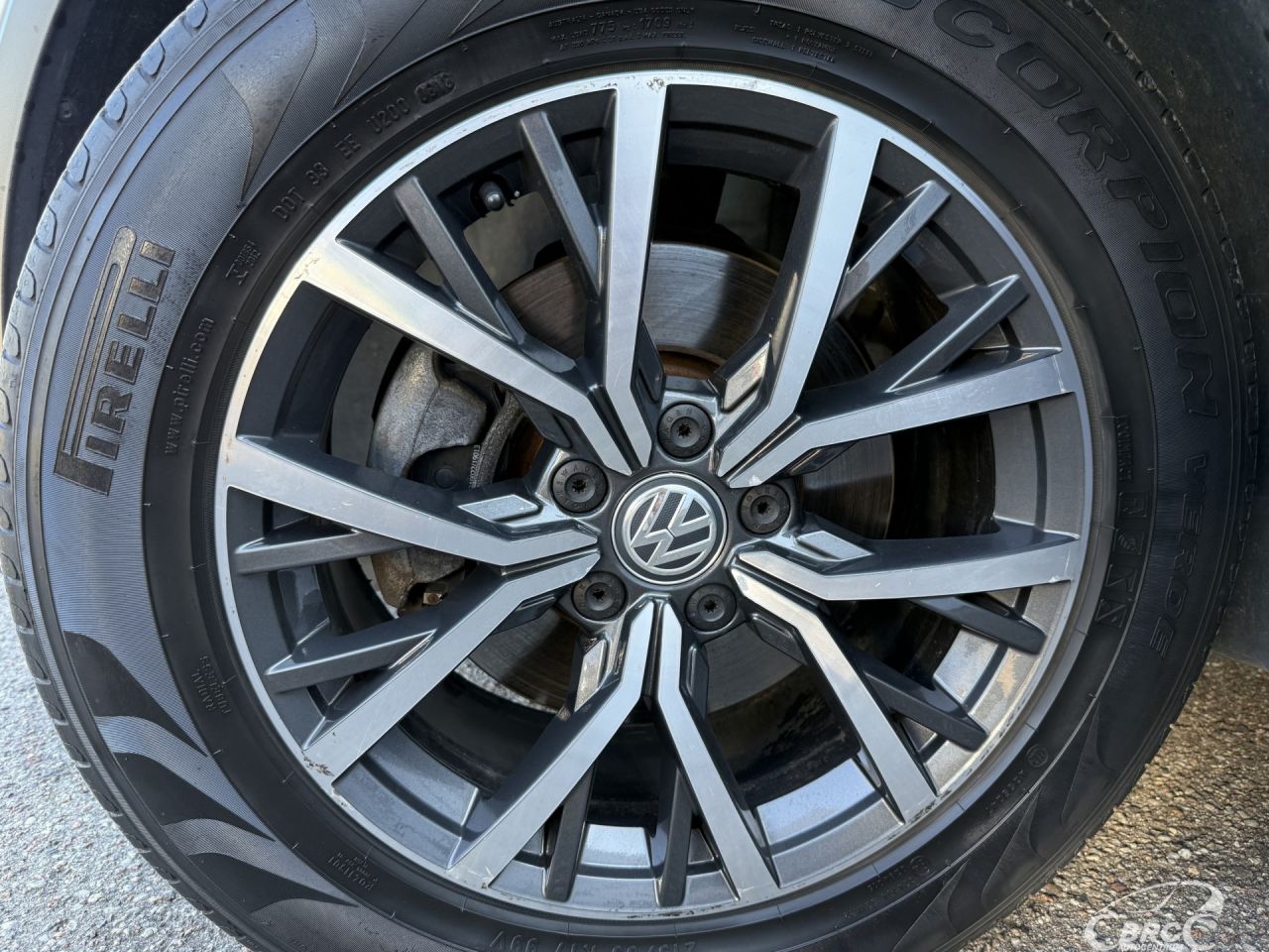 Volkswagen Tiguan | 42
