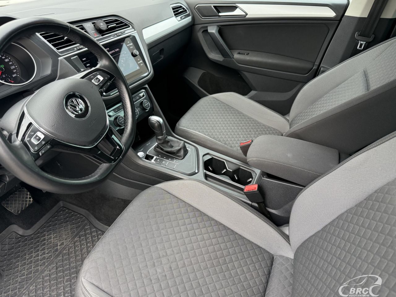 Volkswagen Tiguan | 17