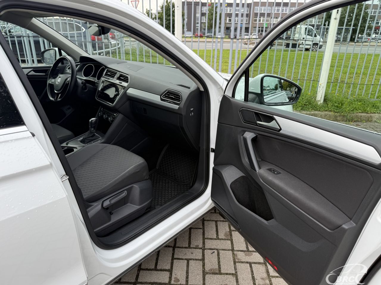 Volkswagen Tiguan | 2