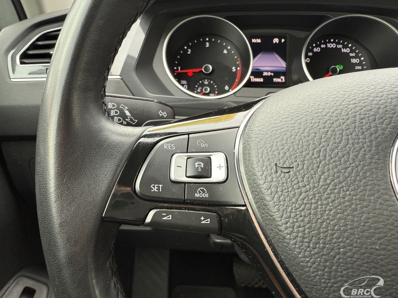 Volkswagen Tiguan | 21