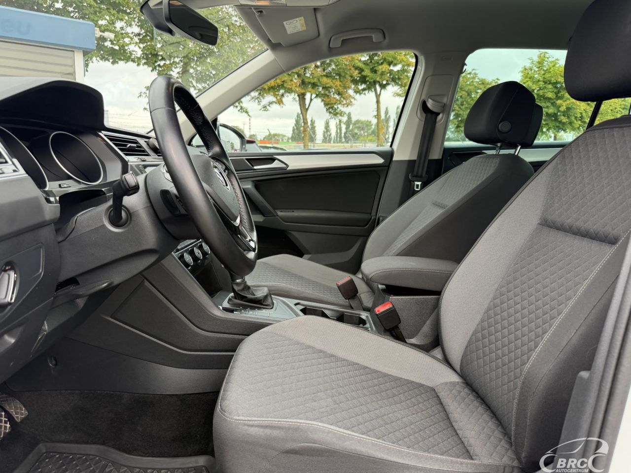 Volkswagen Tiguan | 18