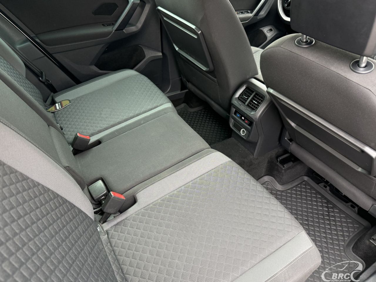 Volkswagen Tiguan | 7