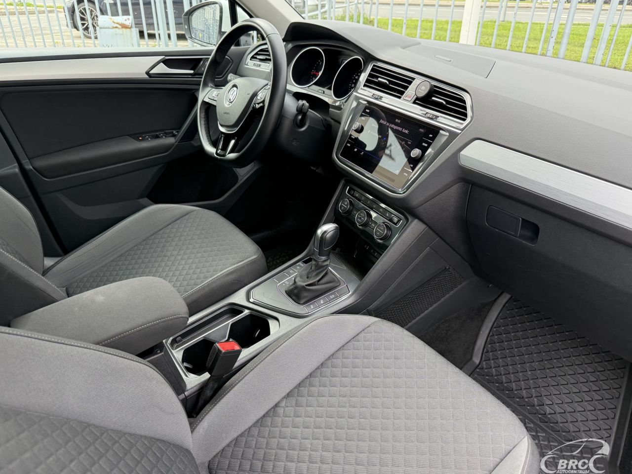 Volkswagen Tiguan | 4